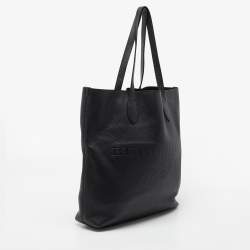 مملوكة مسبقًا Burberry Black Leather Remington Shopper Tote