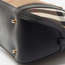 مملوكة مسبقًا حقيبة بربري بولينغ أورشيد جلد وكانفاس كاروهات هاوس أسود / بيج