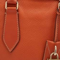 مملوكة مسبقًا Burberry Orange Leather Honeywood Tote 