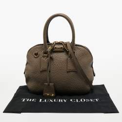 مملوكة مسبقًا حقيبة ساتشل بربري اورشارد جلد بنفسجي صغيرة 