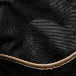 مملوكة مسبقًا حقيبة ساتشل بربري اورشارد جلد بنفسجي صغيرة 