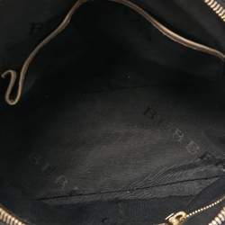 مملوكة مسبقًا حقيبة ساتشل بربري اورشارد جلد بنفسجي صغيرة 