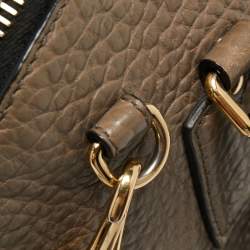 مملوكة مسبقًا حقيبة ساتشل بربري اورشارد جلد بنفسجي صغيرة 