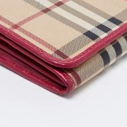 مملوكة مسبقًا Burberry Fuchsia/Beige Haymarket Check Coated Canvas and Leather Flap Continental Wallet