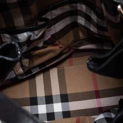 Pre Owned Burberry Black Grained Leather Medium Maidstone Tote