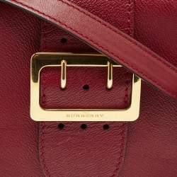 Pre Owned Burberry Red Leather Small Medley Buckle Crossbody Bag