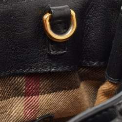 Pre Owned حقيبة يد توتس بربري بانير قماش كاروهات هاوس وجلد أسود/ بيج صغيرة