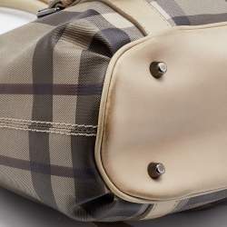 مملوكة مسبقًا حقيبة يد توتس بربري نورث فيلد جلد وبي في سي كاروهات سموك بيج
