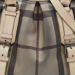 مملوكة مسبقًا حقيبة يد توتس بربري نورث فيلد جلد وبي في سي كاروهات سموك بيج