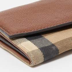 Pre Owned Burberry Brown/Beige House Check Canvas and Leather Flap Continental Wallet