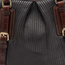 مملوكة مسبقًا Burberry Dark Brown Pleated Leather Satchel