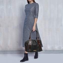 مملوكة مسبقًا Burberry Dark Brown Pleated Leather Satchel