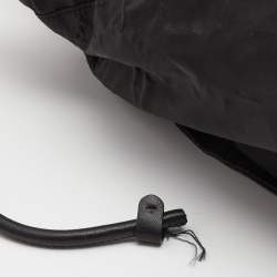 مملوكة مسبقًا حقيبة يد توتس بربري بوكليه جلد ونايلون كاروهات نوفا أسود/أزرق كحلي 