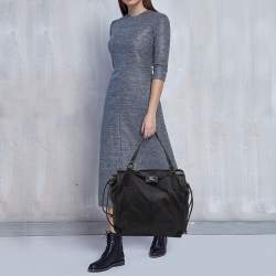 مملوكة مسبقًا حقيبة يد توتس بربري بوكليه جلد ونايلون كاروهات نوفا أسود/أزرق كحلي 