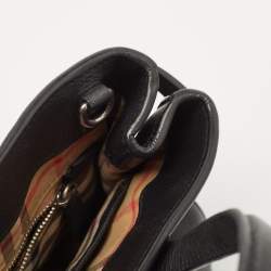 Pre Owned Burberry Black Leather Small Banner Tote