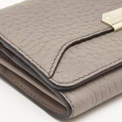 Pre Owned Burberry Beige Leather Flap Continental Wallet