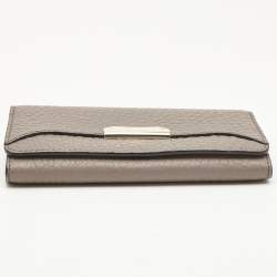 Pre Owned Burberry Beige Leather Flap Continental Wallet