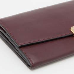 Pre Owned Burberry Burgundy Leather Flap Continental Wallet