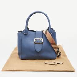 Pre Owned Burberry Blue Leather Medium Buckle Tote