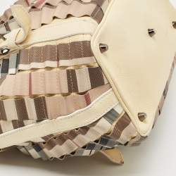 مملوكة مسبقًا Burberry Cream/Beige House Check PVC and Patent Leather Lowry Tote