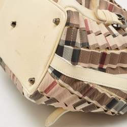 مملوكة مسبقًا Burberry Cream/Beige House Check PVC and Patent Leather Lowry Tote