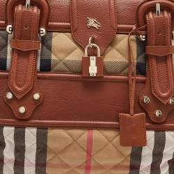 مملوكة مسبقًا حقيبة يد بربري هاوس شيك مانور تقسيمات كريمي