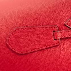 Pre Owned Burberry Red/Beige Haymarket Leather Reversible Lavenby Tote