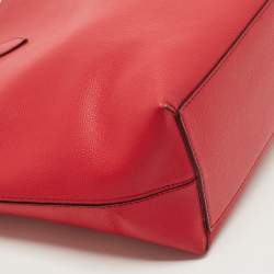 Pre Owned Burberry Red/Beige Haymarket Leather Reversible Lavenby Tote