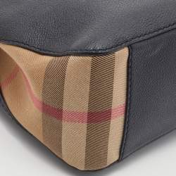 مملوكة مسبقًا حقيبة كروس بربري هلمسلي جلد سوداء