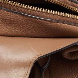 Pre Owned حقيبة كروس بربري بفيونكة صغيرة جلد حُبيبي بني