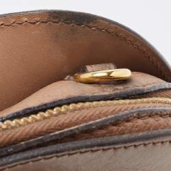 Pre Owned حقيبة كروس بربري بفيونكة صغيرة جلد حُبيبي بني