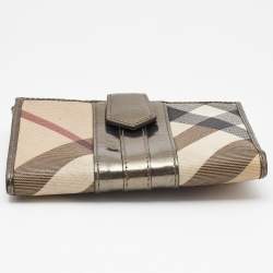 Pre Owned Burberry Metallic/Beige Housecheck PVC and Patent Leather French Wallet