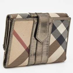 Pre Owned Burberry Metallic/Beige Housecheck PVC and Patent Leather French Wallet