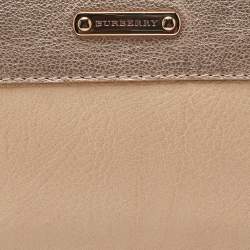 مملوكة مسبقًا Burberry Beige/Gold Leather Double Zip Chain Wallet