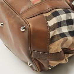 مملوكة مسبقًا Burberry Brown House Check Canvas and Leather Large Beaton Tote