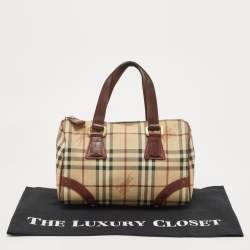 Pre Owned حقيبة بربري شيستر بايولينغ كانفاس مقوى وجلد بيج كاروهات هايماركت