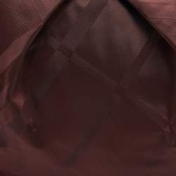 مملوكة مسبقًا حقيبة بربري جلد ونايلون نوفاتشيك أسود بسحاب مزدوج