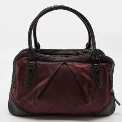 مملوكة مسبقًا حقيبة بربري جلد ونايلون نوفاتشيك أسود بسحاب مزدوج