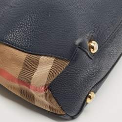 Pre Owned Burberry Navy Blue/Beige House Check Fabric and Leather Small Banner Tote