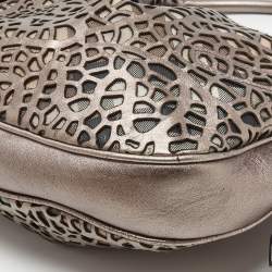 Pre Owned Burberry Metallic/Beige Novacheck PVC and Leather Small Brooklyn Hobo