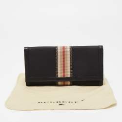 Pre Owned Burberry Black Nylon and Leather Flap Continental Wallet