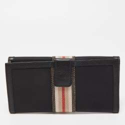 Pre Owned Burberry Black Nylon and Leather Flap Continental Wallet