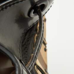 مملوكة مسبقًا Burberry Beige/Black Nova Check Coated Canvas and Patent Leather Warrior Tote