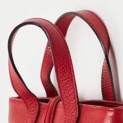 مملوكة مسبقًا Burberry Red Leather Shark Tooth Tote