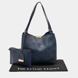 مملوك ة مسبقًا Burberry Navy Blue Embossed Leather Canterbury Tote