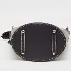 Pre Owned Burberry Black Leather Grommet Bucket Bag