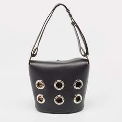 Pre Owned Burberry Black Leather Grommet Bucket Bag