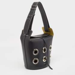 Pre Owned Burberry Black Leather Grommet Bucket Bag