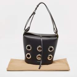Pre Owned Burberry Black Leather Grommet Bucket Bag