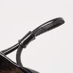 Pre Owned Burberry Black/Beige Supernova Coated Canvas and Patent Leather Drawstring Double Pocket Hobo